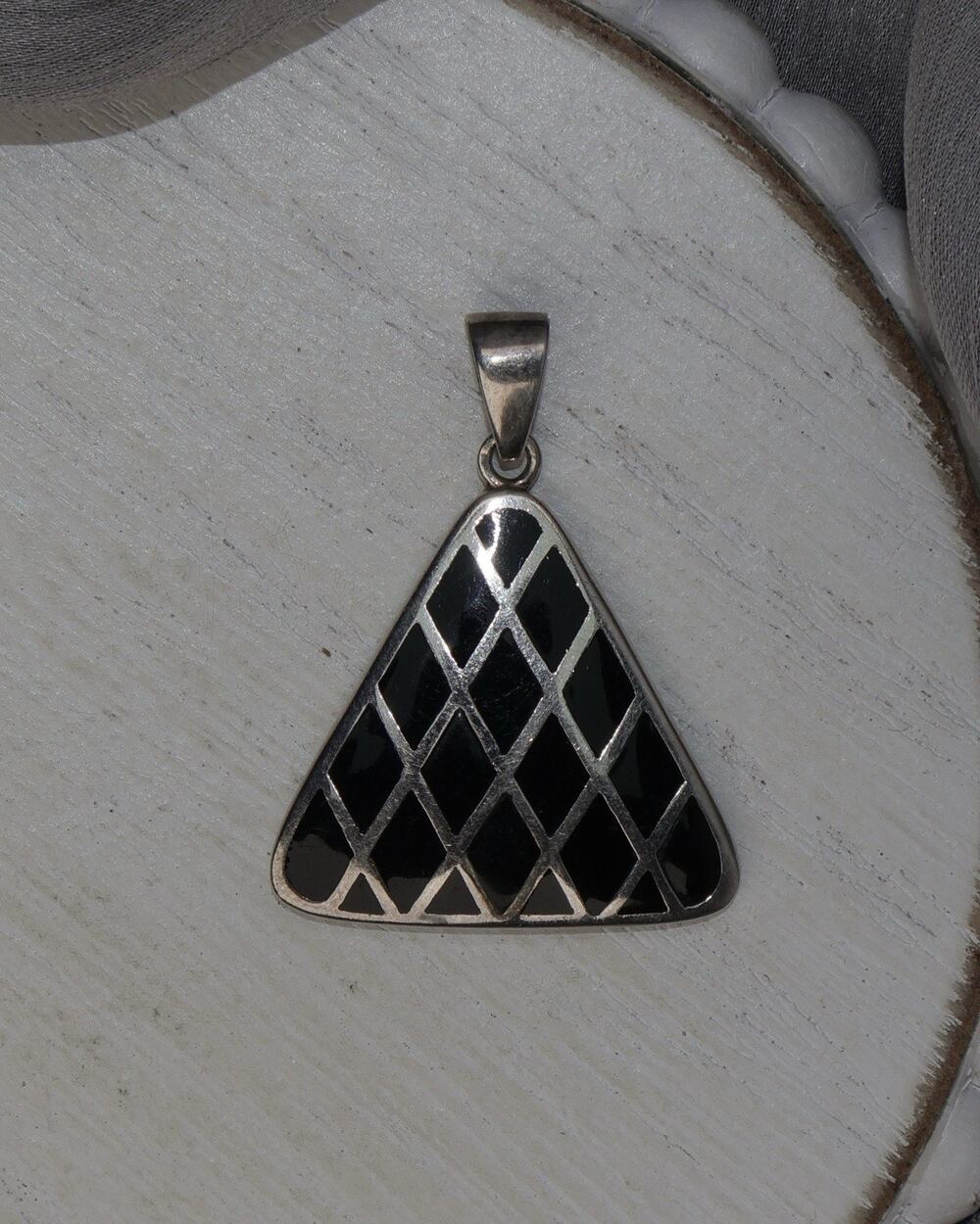 Vintage Sterling Silver Enamel Triangle Pendant 4.14G / 1.1in